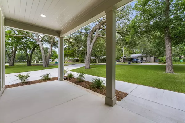 Niceville, FL 32578,1001 Bayshore Drive