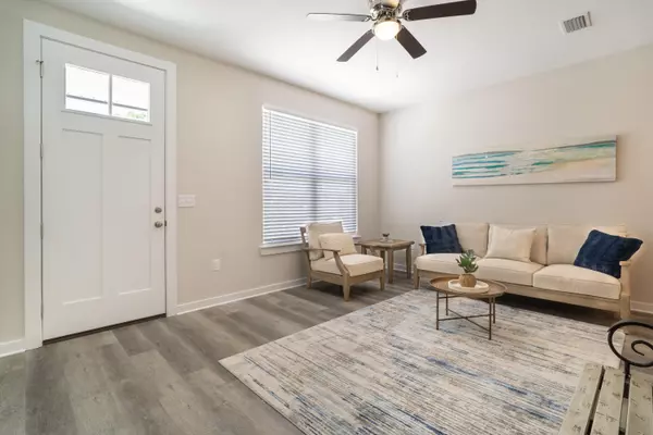 Valparaiso, FL 32580,114 Penny Lane
