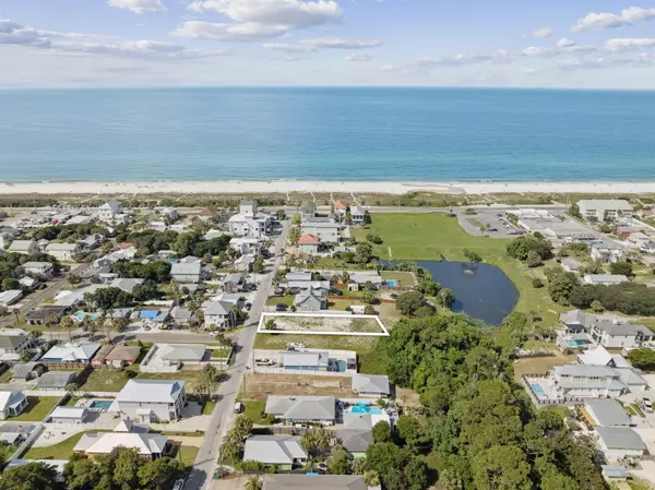 Panama City Beach, FL 32413,127 E Lakeshore Drive