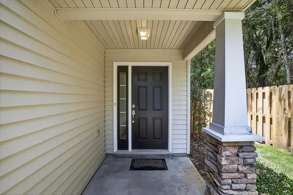 Shalimar, FL 32579,2909 Five Oaks Lane