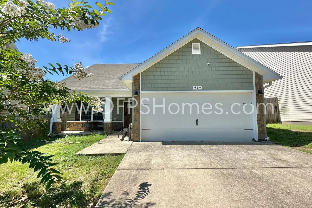 Crestview, FL 32539,454 Eisenhower Drive