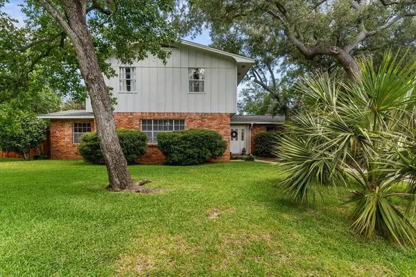 Fort Walton Beach, FL 32547,11 NW Windemere Court