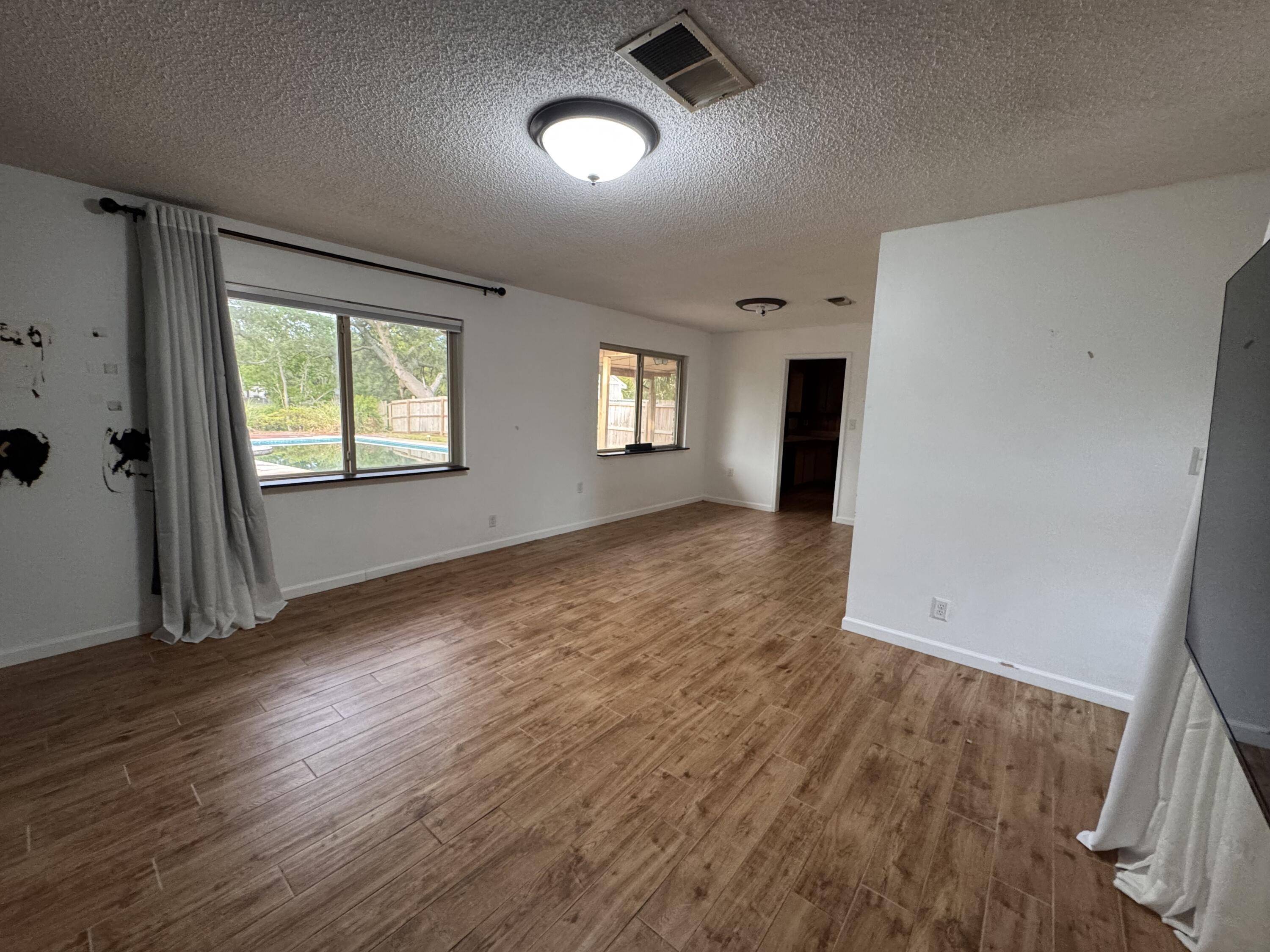 Niceville, FL 32578,322 Saint Andrews Drive