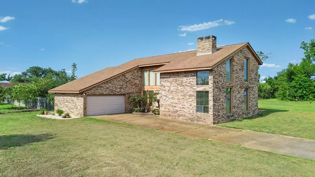 833 W Pierson Drive, Lynn Haven, FL 32444