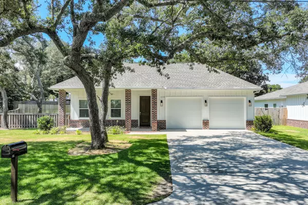 610 Fifth Street, Destin, FL 32541