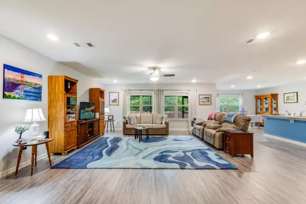 Crestview, FL 32539,340 Merlin Court
