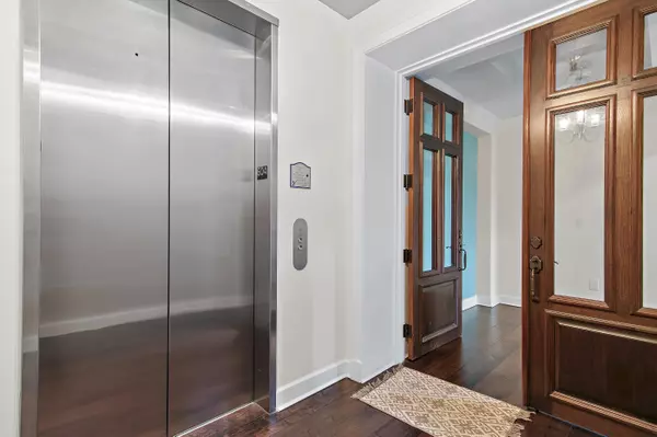 Destin, FL 32541,400 Kelly Plantation Drive  #604