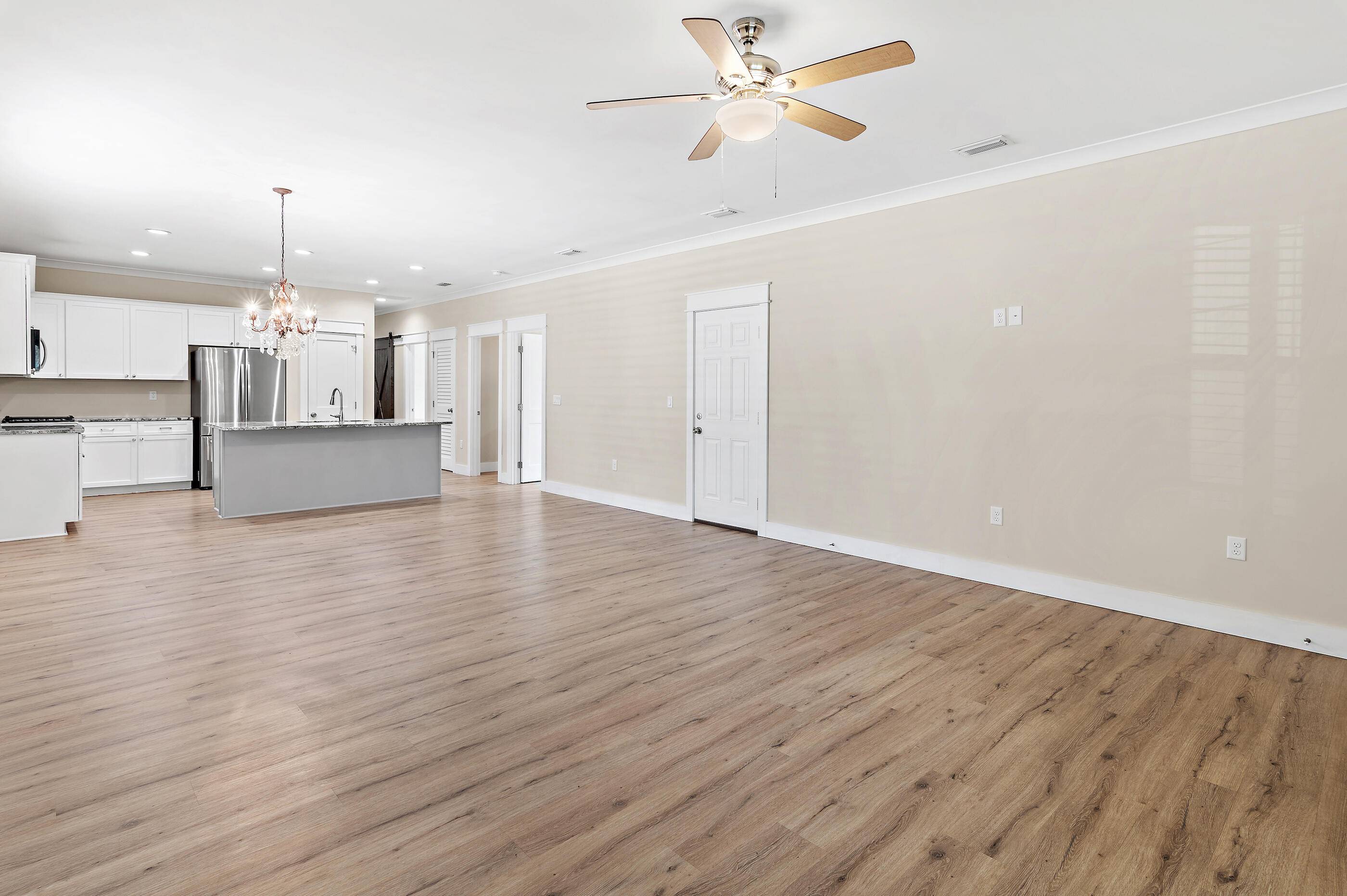Destin, FL 32541,605 3rd Street