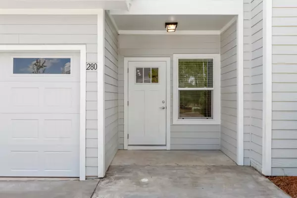 Freeport, FL 32439,280 Date Palm Lane