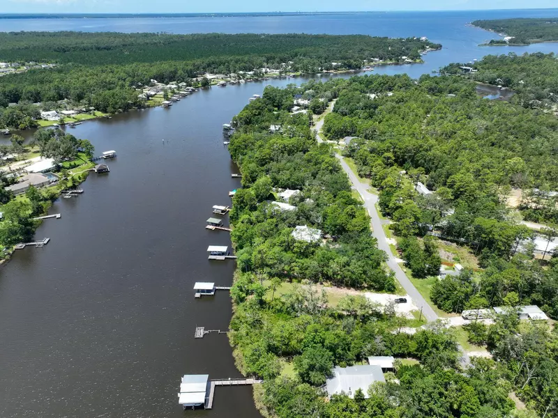 Lot 4 E Bayou Forest Drive, Freeport, FL 32439