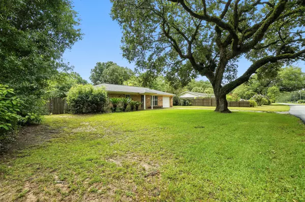 5746 Jones Street, Milton, FL 32570