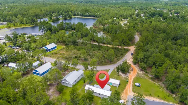 Defuniak Springs, FL 32433,211 W Renoir Road