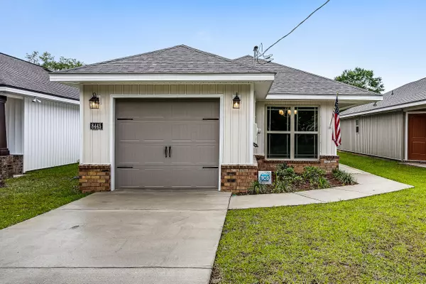 675 Passion Flower Street, Defuniak Springs, FL 32433
