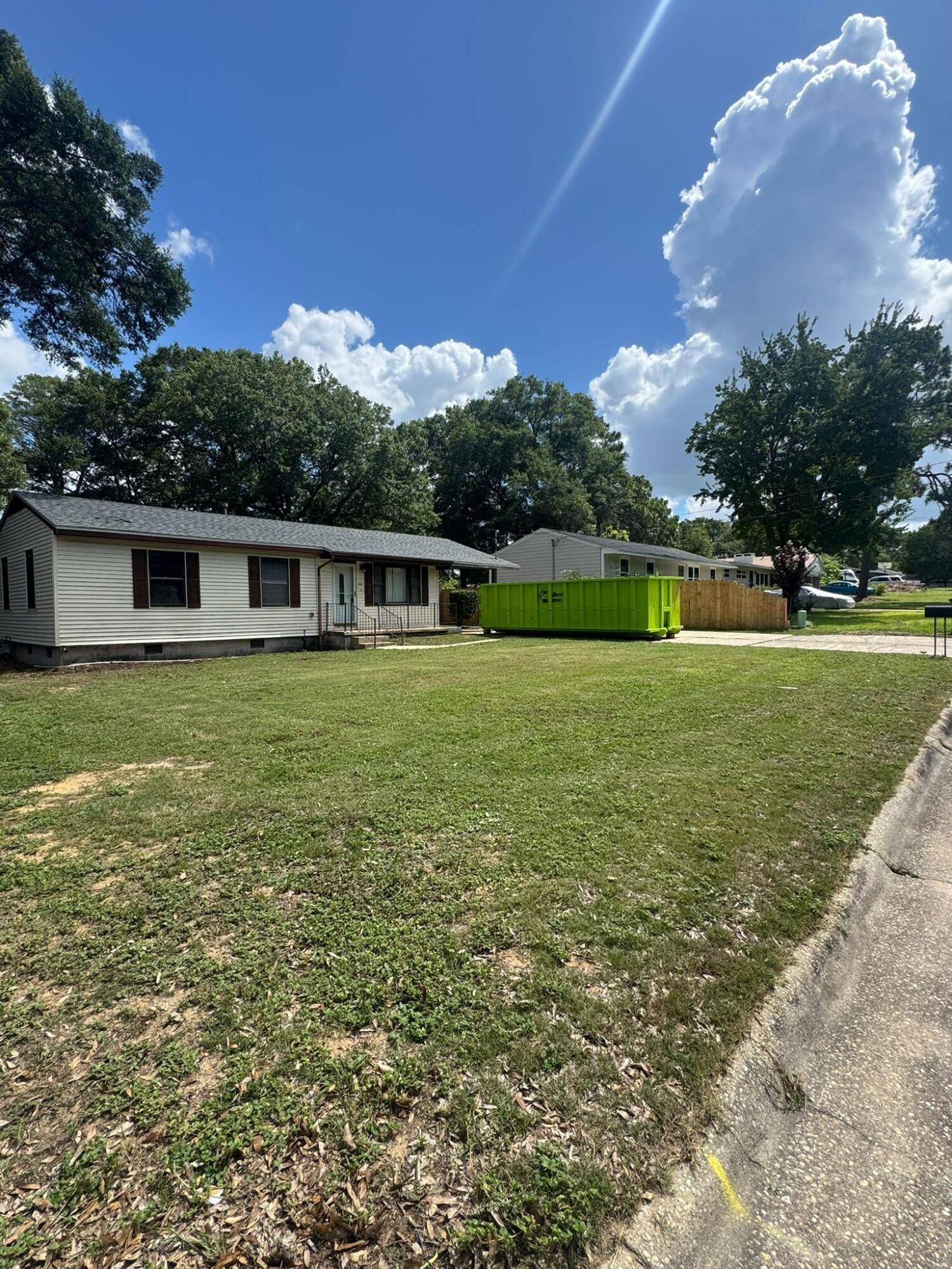 346 Chicago Avenue, Valparaiso, FL 32580