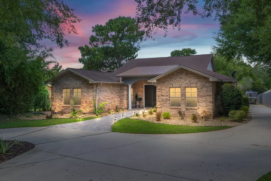 14 Blenheim Road, Shalimar, FL 32579