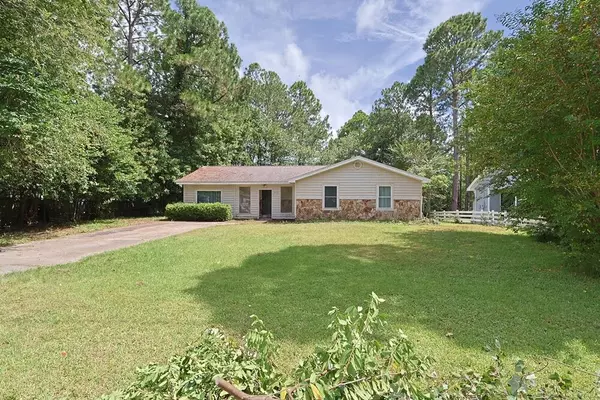 Mary Esther, FL 32569,392 E Pine Street