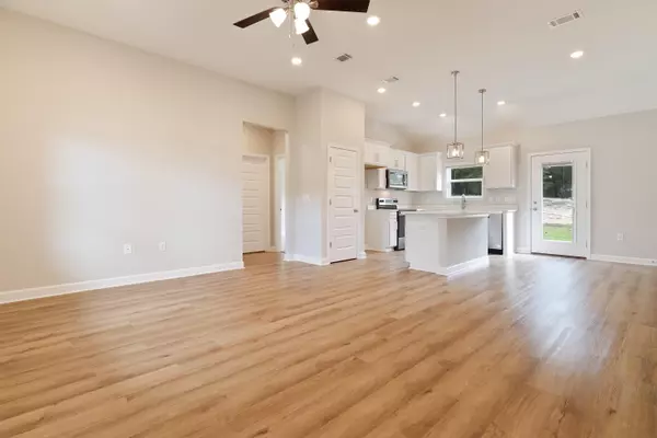 Crestview, FL 32539,6009 Oak Hollow Way