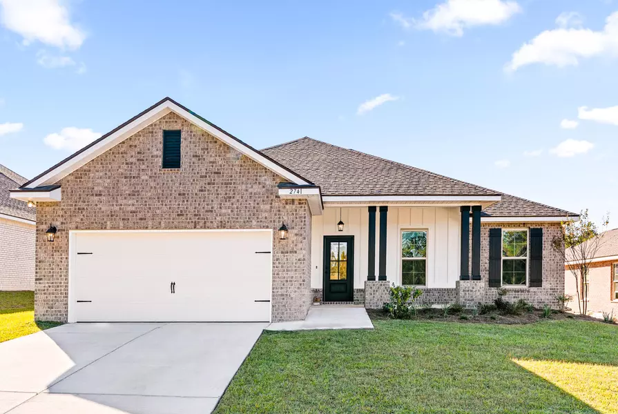 2741 Louis Circle, Crestview, FL 32536