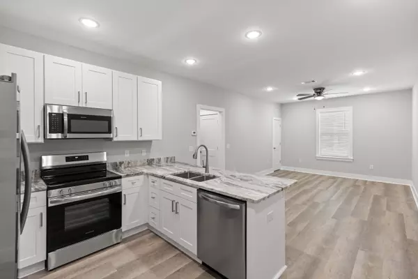 Valparaiso, FL 32580,305 Okaloosa Avenue  #3