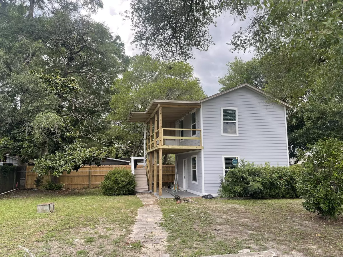 Valparaiso, FL 32580,205 Chicago Avenue  #A