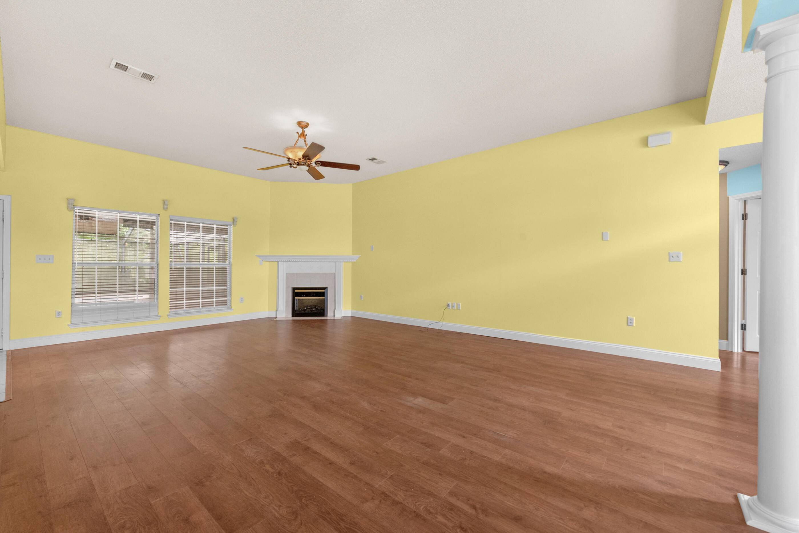 Crestview, FL 32536,732 Denise Drive