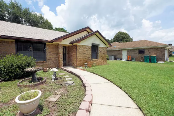 Mary Esther, FL 32569,1065 Blvd De La Parisienne