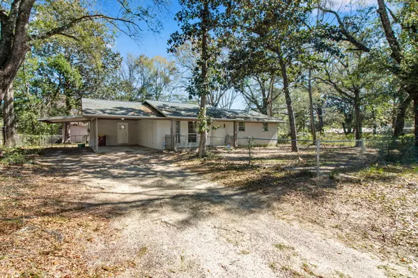 Crestview, FL 32539,876 E Walnut Avenue
