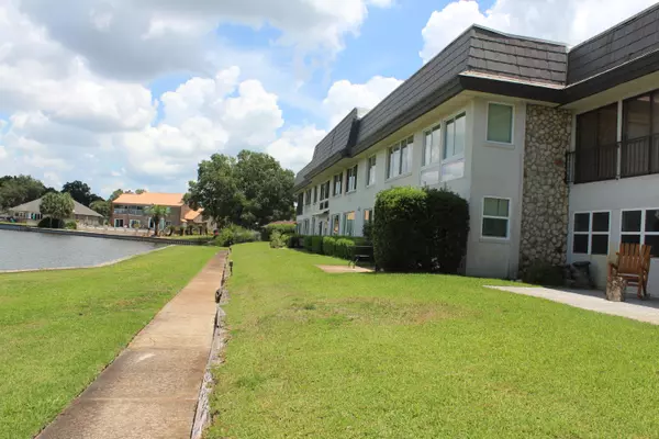 333 S 61st Avenue #8, Pensacola, FL 32506