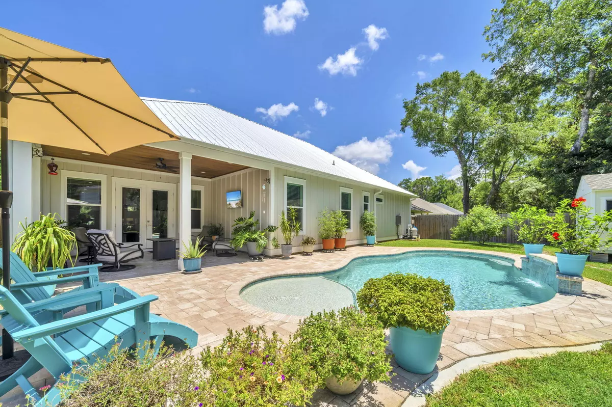 Santa Rosa Beach, FL 32459,215 Ricker Avenue