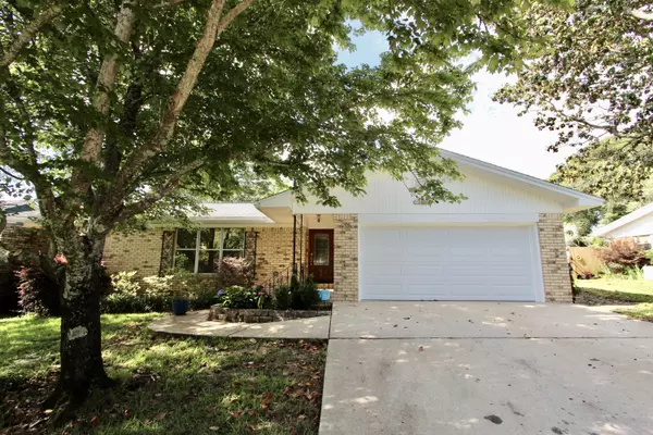 Shalimar, FL 32579,35 Birch Avenue