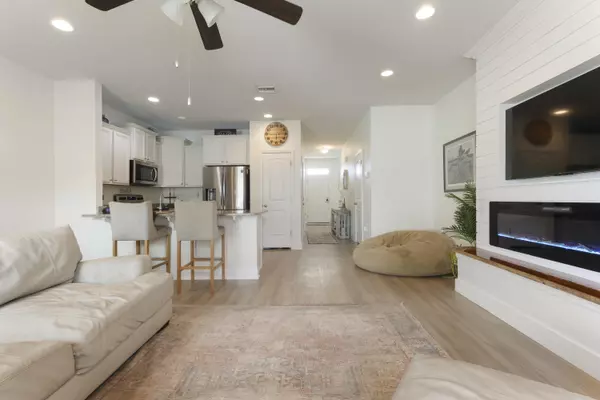 Panama City Beach, FL 32407,7484 Shadow Lake Drive