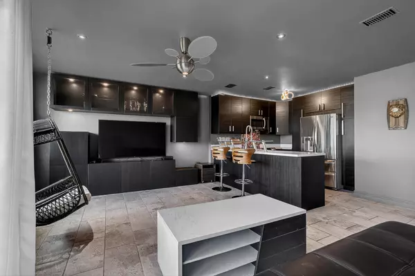 Destin, FL 32541,485 Gulf Shore Drive  #302