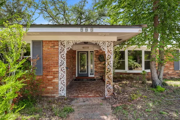 Panama City, FL 32401,904 Buena Vista Boulevard