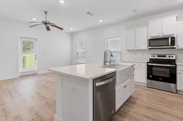 Destin, FL 32541,38 Redbird Lp