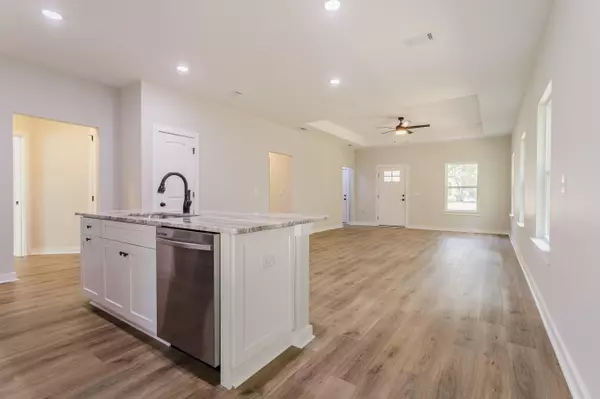 Crestview, FL 32539,3156 Auburn Road