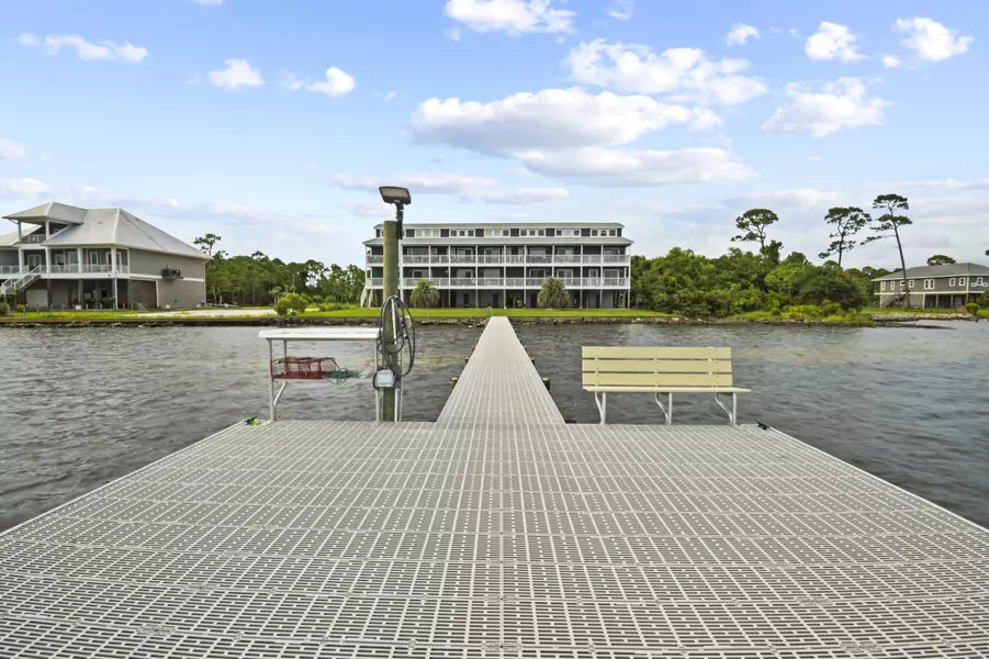 5539 Soundside Drive  #N, Gulf Breeze, FL 32563