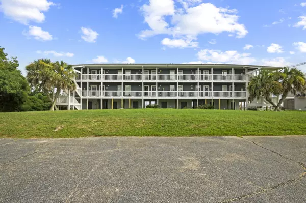 Gulf Breeze, FL 32563,5539 Soundside Drive #N