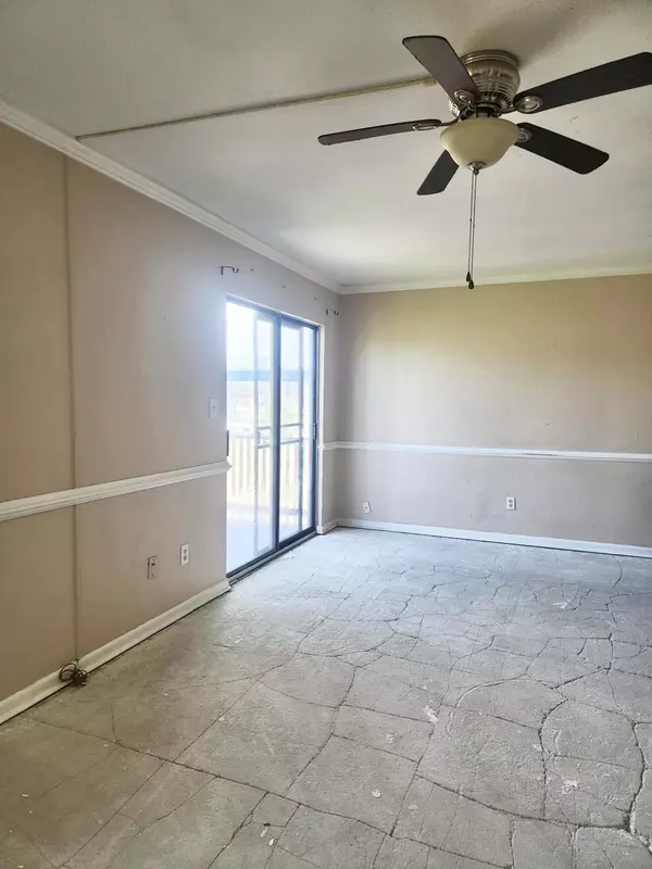 Fort Walton Beach, FL 32548,308 SW Miracle Strip Parkway  #28D