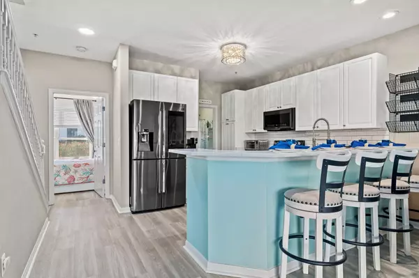 Destin, FL 32541,3695 Scenic Hwy 98  #401