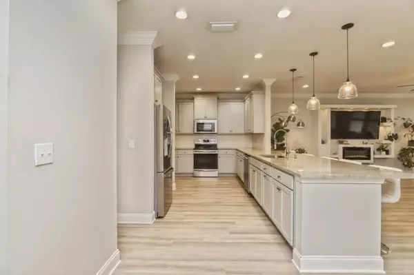 Shalimar, FL 32579,26 10Th Avenue