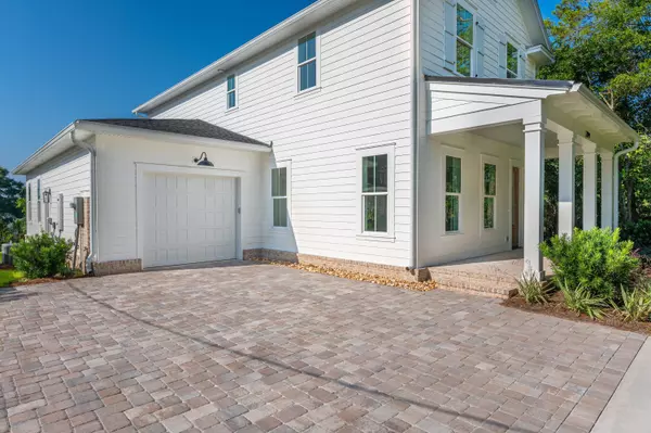 Valparaiso, FL 32580,289 E Glen Avenue