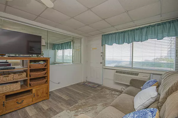 Panama City Beach, FL 32413,14401 Front Beach Road Road  #209