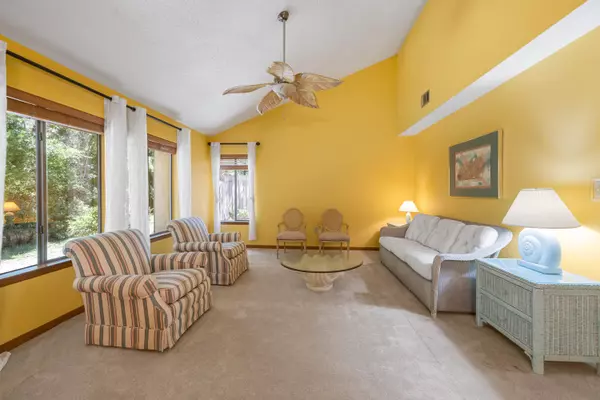 Niceville, FL 32578,700 Bay Drive  #1002