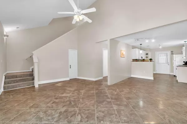 Destin, FL 32541,1014 Airport Road  #174