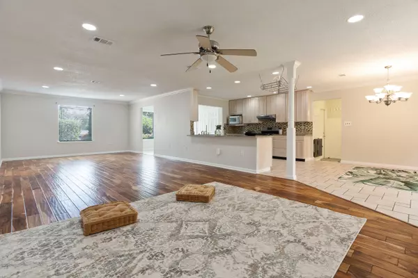Shalimar, FL 32579,11 Eglin Drive