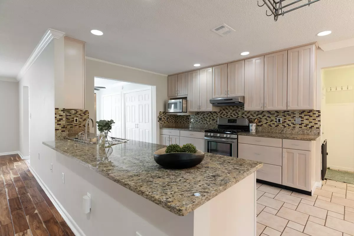 Shalimar, FL 32579,11 Eglin Drive