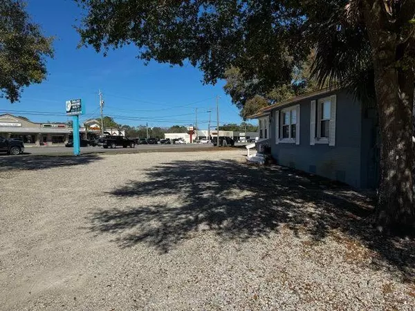 Fort Walton Beach, FL 32547,251 NE Eglin Parkway