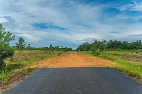 Baker, FL 32531,F-3 Long Branch Farm Road