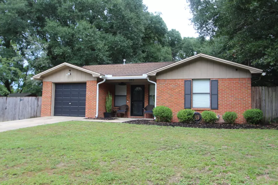 393 Crossland Street, Crestview, FL 32539