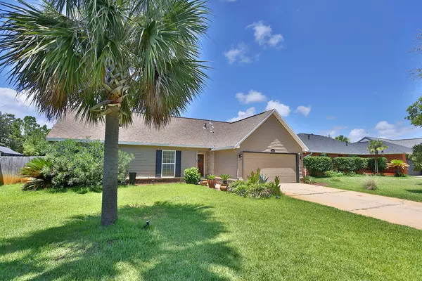 124 Long Pointe Drive, Mary Esther, FL 32569